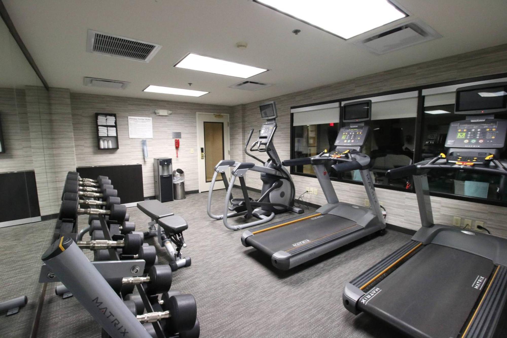 Courtyard By Marriott Indianapolis South Hotell Exteriör bild